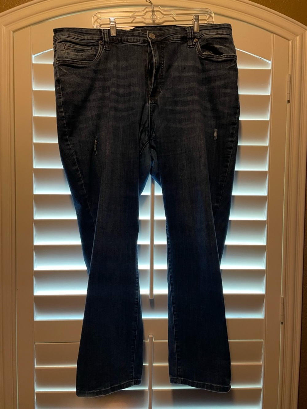 Kut from the Klotj Women’s medium  Wash Bootcut Jeans